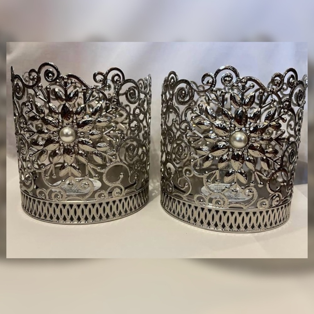 Ornate Snowflake 3 Wick Candle Holder Bundle of 2